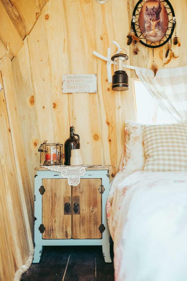 B&B Elaemys Aemmi Sauvo Ngoại thất bức ảnh
