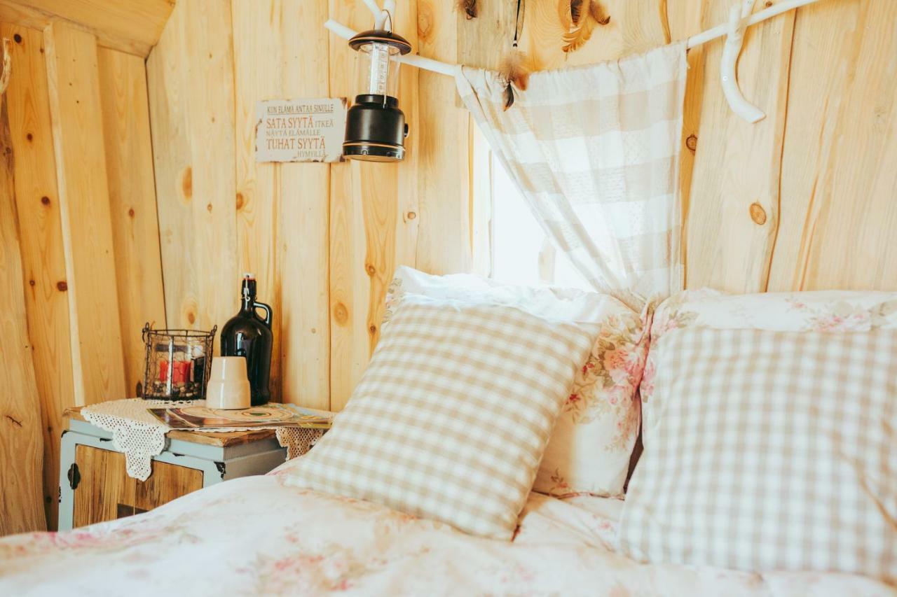 B&B Elaemys Aemmi Sauvo Ngoại thất bức ảnh